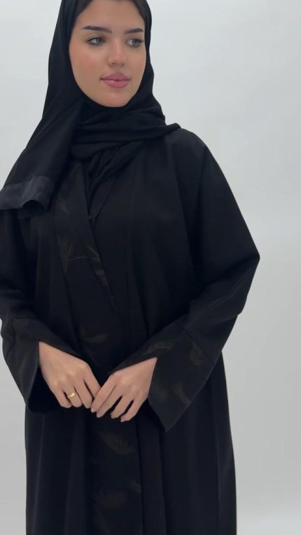 كريب ملكي واقف